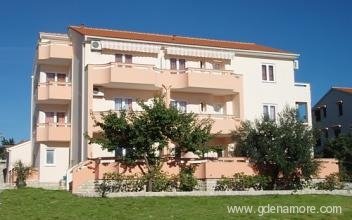 Apartments Meri - Novalja, private accommodation in city Novalja, Croatia