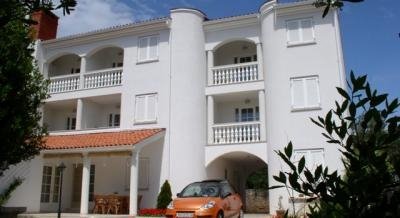 Apartments Paloma blanca, private accommodation in city Medulin, Croatia