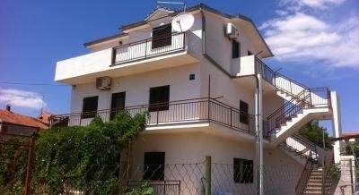 Villa Marija, private accommodation in city Pirovac, Croatia