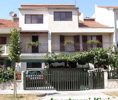 Апартаменти Киви, частни квартири в града Rovinj, Хърватия