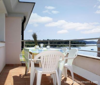 apartments Gaby, private accommodation in city Medulin, Croatia