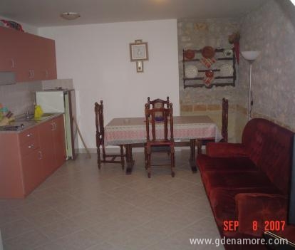 Апартаменти & # 34; IVA & # 34;, частни квартири в града Vrsar, Хърватия