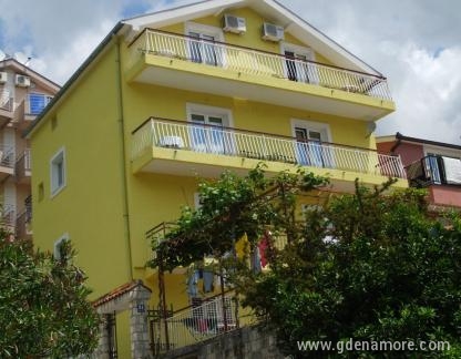 Adriana apartmani , privatni smeštaj u mestu Igalo, Crna Gora - .......