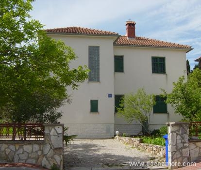 Apartments Nediljka, private accommodation in city Murter, Croatia