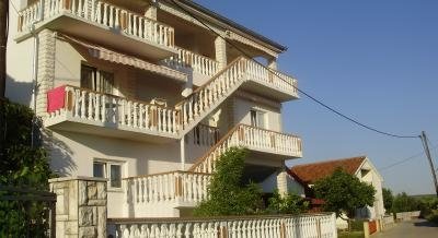 Apartments Brkovic, private accommodation in city Sukošan, Croatia