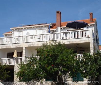 Apartmaji Luka, zasebne nastanitve v mestu Korčula, Hrvaška