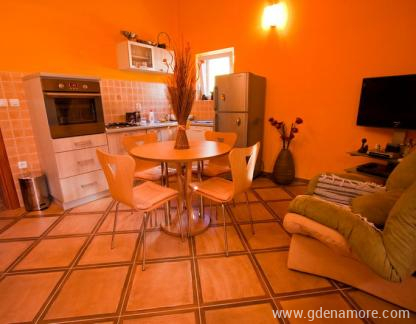 Apartmani Cukovic, Privatunterkunft im Ort Risan, Montenegro - Apartman 1 Cukovic 