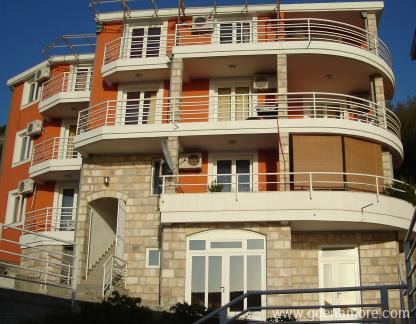 VIlla Alsa - apartmani , privatni sme&scaron;taj u mestu Petrovac, Crna Gora