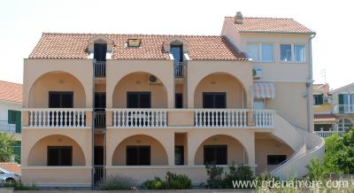 Apartments Botica, private accommodation in city Vodice, Croatia