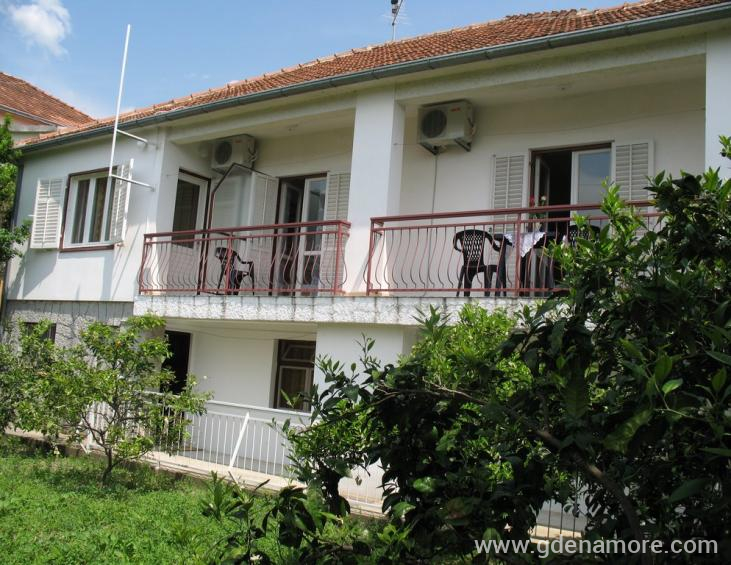 Apartmani i sobe VEGA
