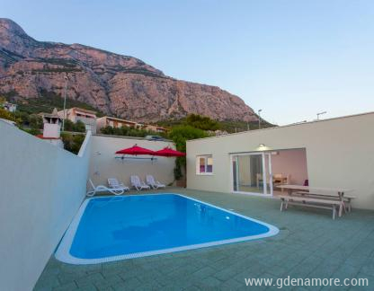 Luxusferienhaus Clarissa, Privatunterkunft im Ort Makarska, Kroatien - bazen