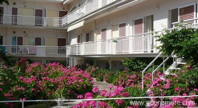 Juli Apartments, privatni sme&scaron;taj u mestu Nea Potidea, Grčka