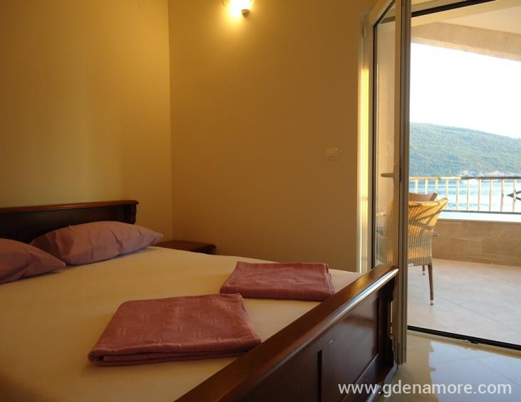 Trokrevetni studio br.6