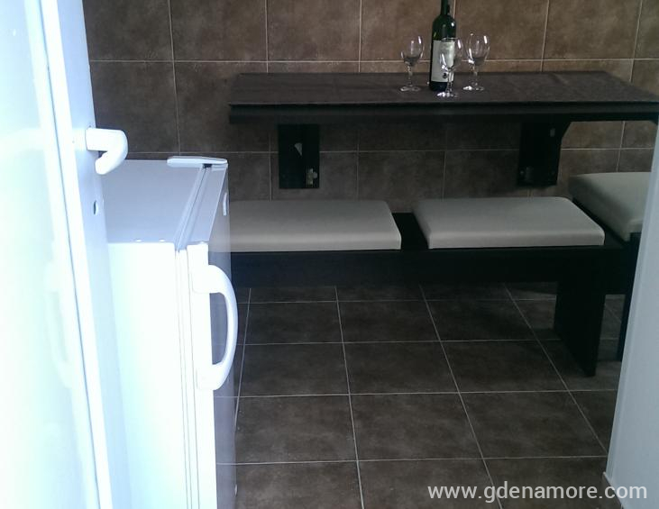 cetvorokrevetni na obali