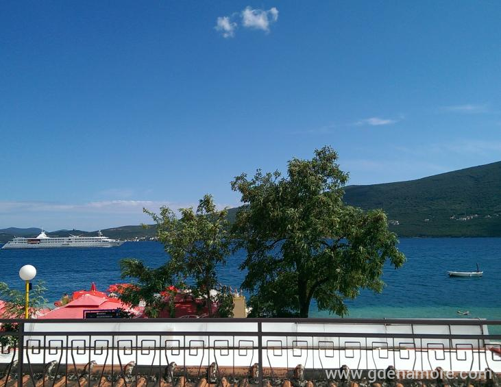 cetvorokrevetni na obali