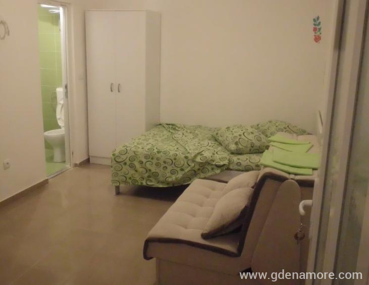 studio apartman za 4 osobe