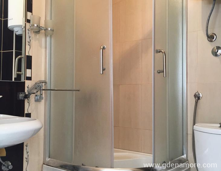 Četvorokrevetni studio apartman 2