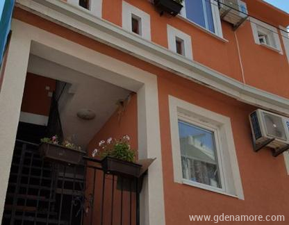 branko, alojamiento privado en Sutomore, Montenegro
