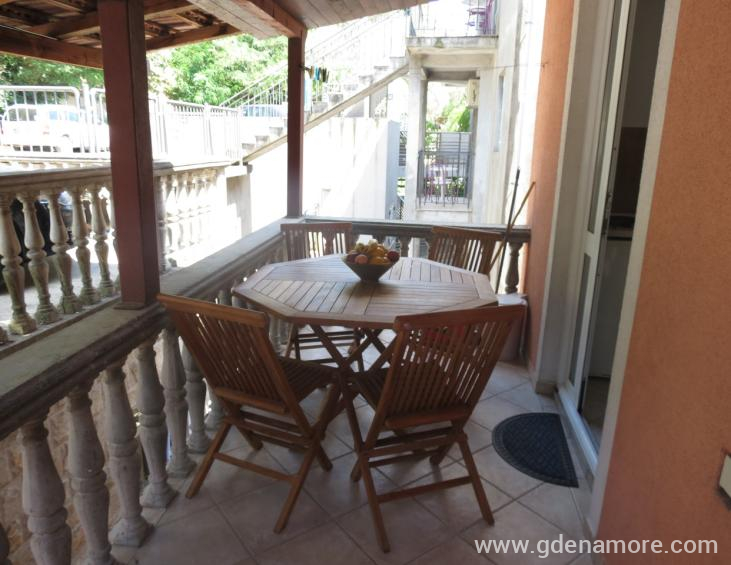 Trokrevetni apartman