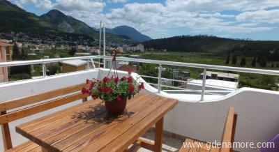 Vila Pčela, privatni sme&scaron;taj u mestu Sutomore, Crna Gora