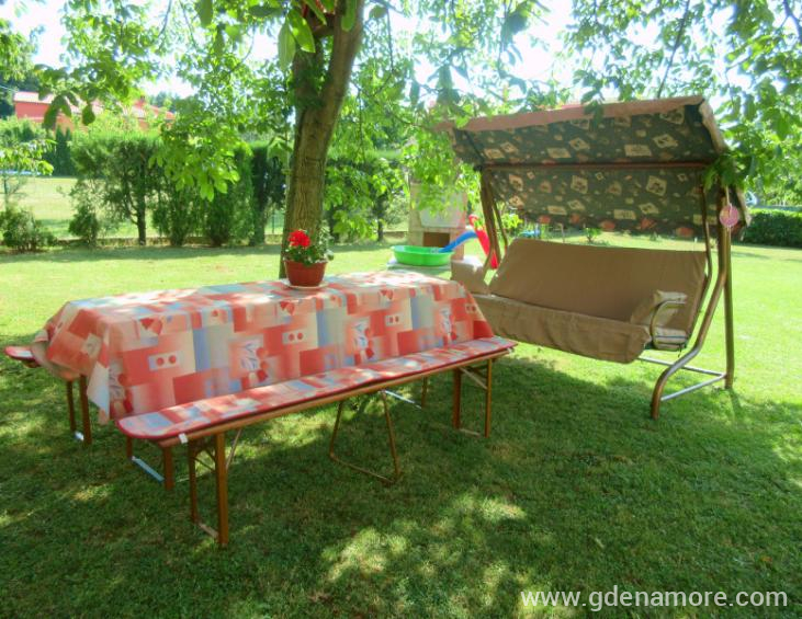 dvori&scaron;te-mala