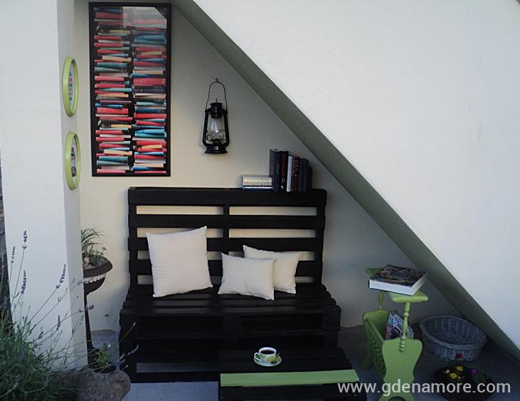 Terasa prvi sprat - Reading corner