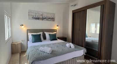 Venice 1 Apartment, Частный сектор жилья Тиват, Черногория