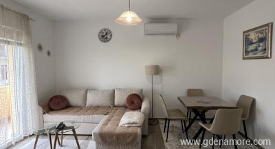 Jednosoban stan , privatni sme&scaron;taj u mestu Tivat, Crna Gora