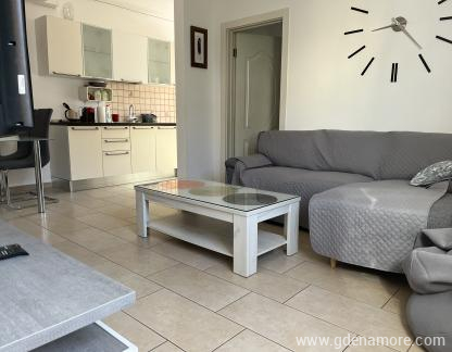 Ferienwohnung Erika, Privatunterkunft im Ort Tivat, Montenegro - IMG_9051