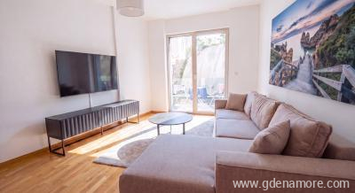 Stylish Family Retreat, privat innkvartering i sted Bečići, Montenegro
