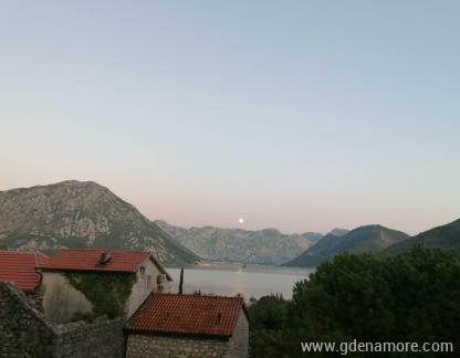 Lemon House, Privatunterkunft im Ort Morinj, Montenegro - IMG_2739