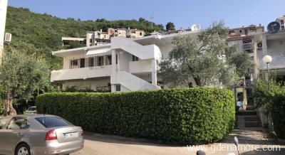 HELENA, logement priv&eacute; &agrave; Budva, Mont&eacute;n&eacute;gro