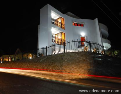 Villa M, alloggi privati a Dobre Vode, Montenegro