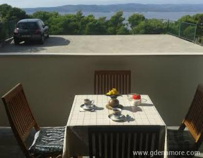 Appartamenti Ursic, alloggi privati a Brela, Croazia - Studio 2+2 terasa