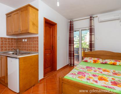 Appart h&ocirc;tel "ADO", logement priv&eacute; &agrave; Dobre Vode, Mont&eacute;n&eacute;gro - Apartman #2