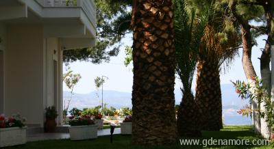 Posidonia Pension, частни квартири в града Amarinthos, Гърция