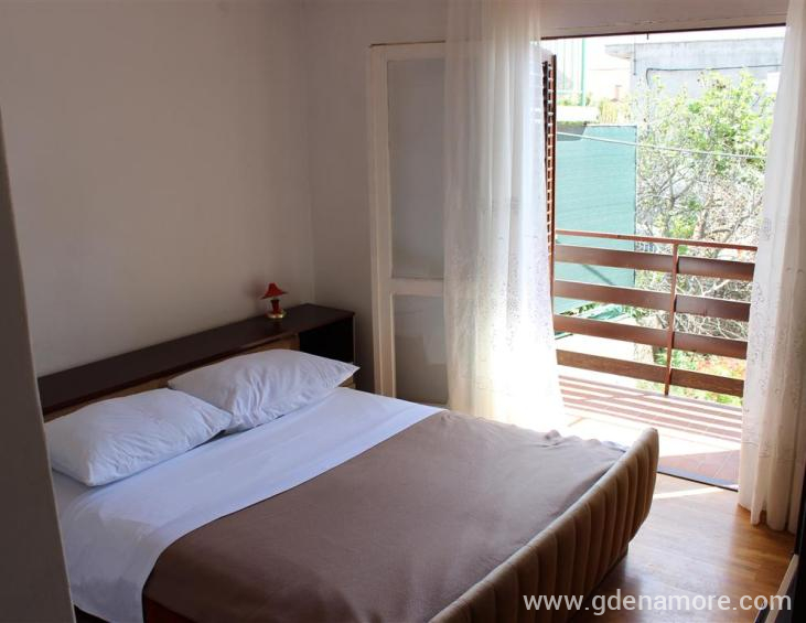 Druga spavaca soba stana na 1 spratu