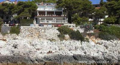 Studioleiligheter Violando, privat innkvartering i sted Hvar, Kroatia