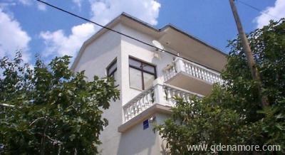 Wohnungen Danka, Privatunterkunft im Ort Novi Vinodolski, Kroatien