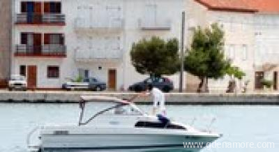 aparrmani milo kukljica, otok ugljan, zadar, alojamiento privado en Kukljica, Croacia