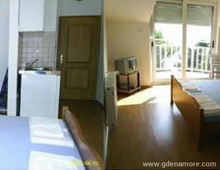 Apartmani Tomi 