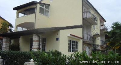 VILLA JELENA, zasebne nastanitve v mestu Poreč, Hrva&scaron;ka