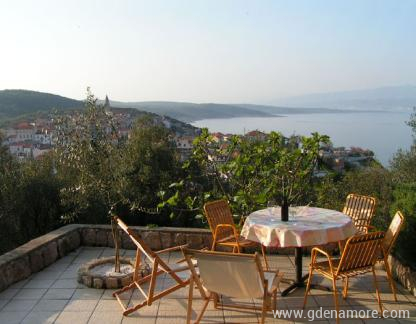 Braut, privatni sme&scaron;taj u mestu Vrbnik, Hrvatska