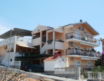 Apartmani Curic, privatni sme&scaron;taj u mestu Čiovo, Hrvatska - Cijela kuća