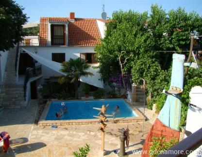 Dvor Maraca leiligheter, privat innkvartering i sted Tisno, Kroatia - dvor maraca