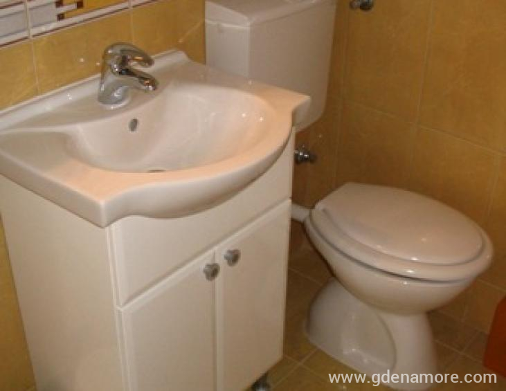 A4+1 wc/kupaona sobe B