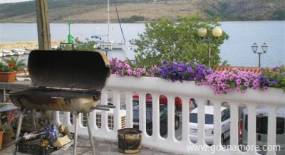 ADRIA-ZIMMER, Privatunterkunft im Ort Posedarje, Kroatien