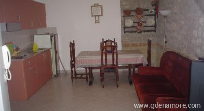 Apartments & # 34; IVA & # 34;, private accommodation in city Vrsar, Croatia